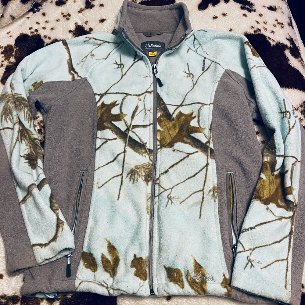 Cabela’s fleece jacket